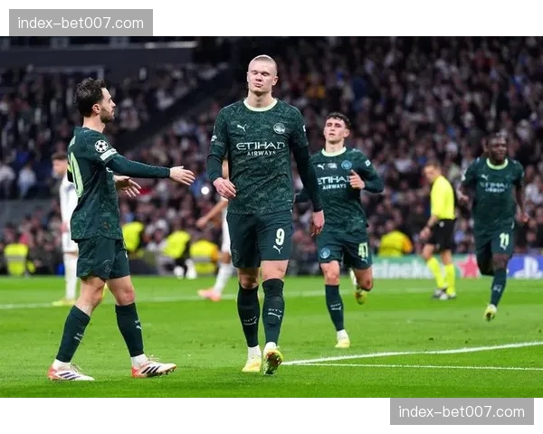 多家媒体确认，曼城前锋哈兰德合同中涉及皇马的解约金条款将于今夏生效