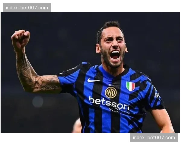 赛前发布会:小因扎吉确认恰尔汗奥卢可以出战周末联赛 赛前发布会:小因扎吉确认恰尔汗奥卢可以出战周末联赛