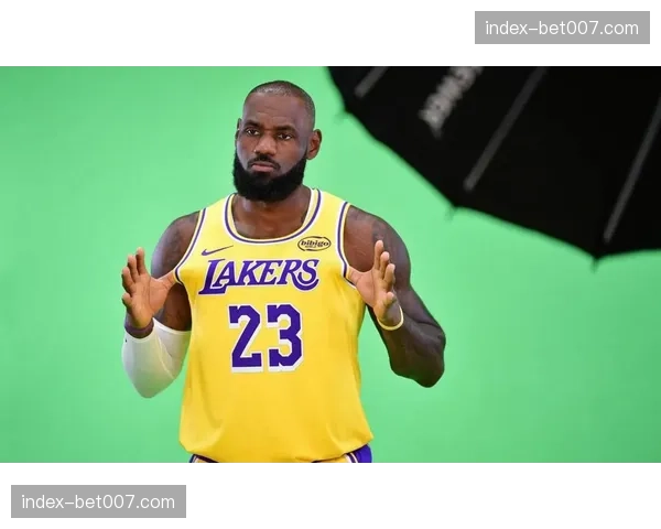 詹姆斯大概率续约湖人，薪资帽影响老将市场价值